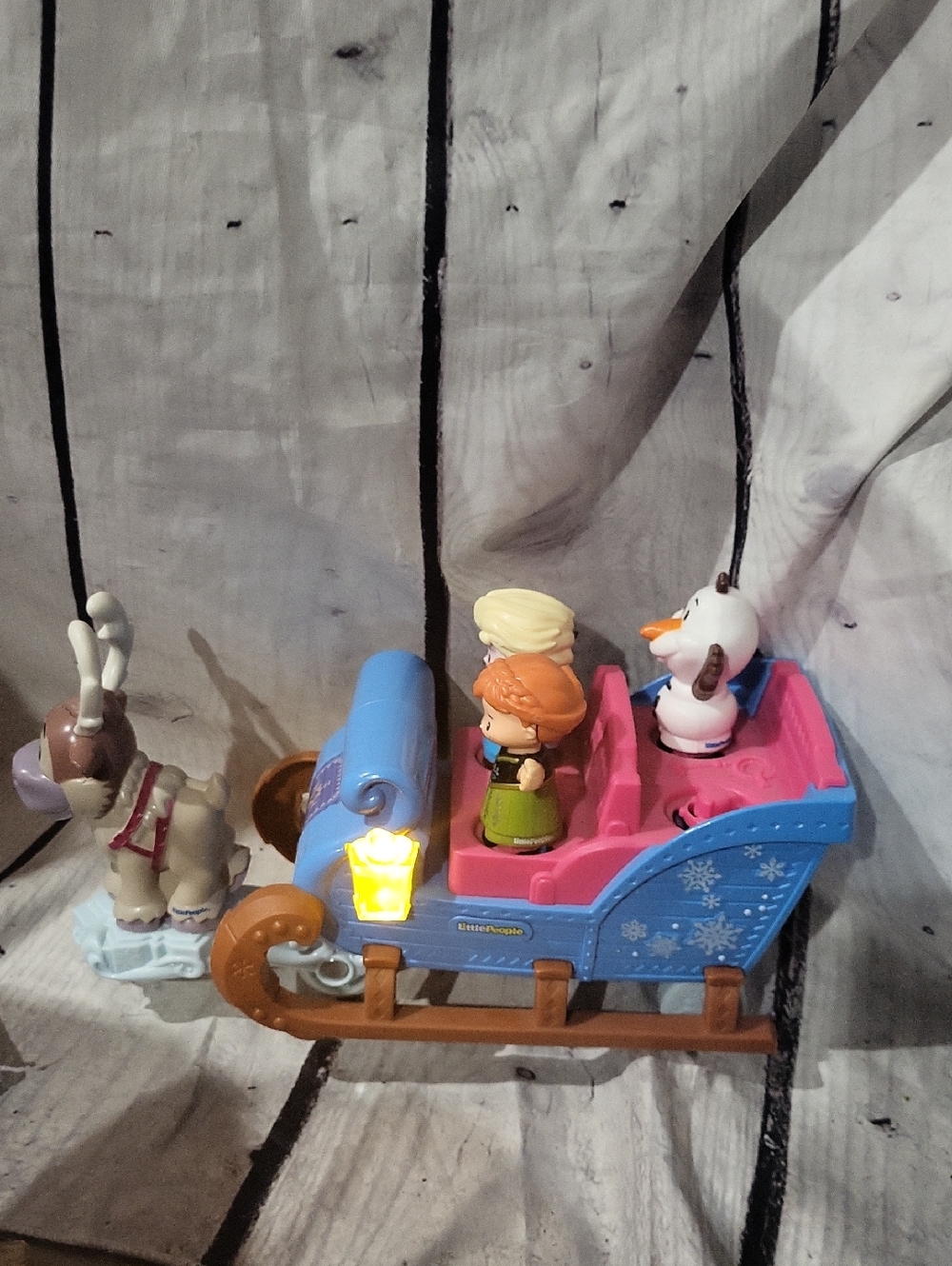 Disney Little People Frozen Blue & Pink Sleigh Playset with Characters